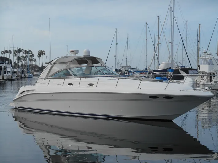 Cygnus Yacht Photos Pics 