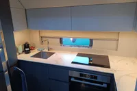{I} Kitchen