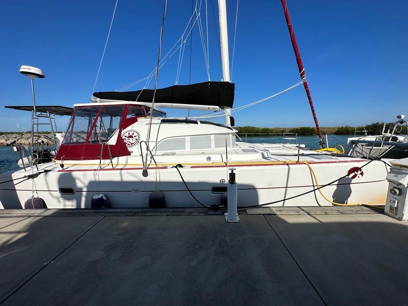 2004 Lagoon 380