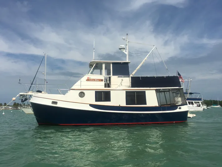 Popeye Yacht Photos Pics 