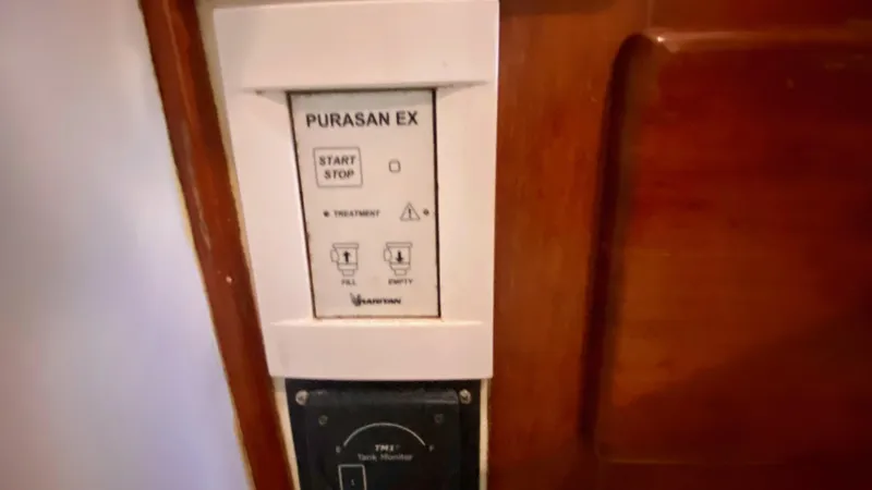 Popeye Yacht Photos Pics 