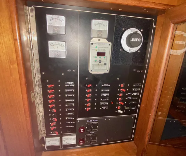 Popeye Yacht Photos Pics 