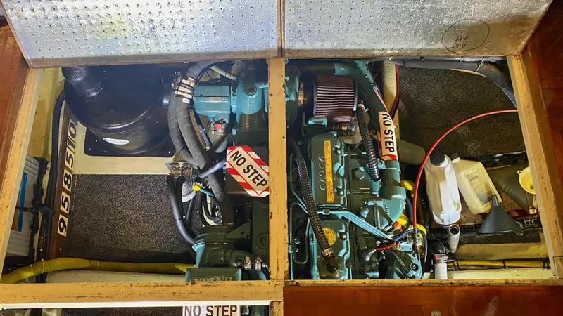 Popeye Yacht Photos Pics 