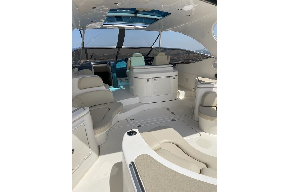 2003 Cruisers Yachts 55 