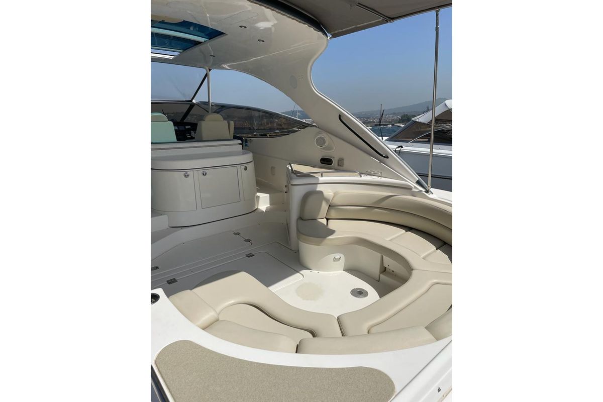 2003 Cruisers Yachts 55 
