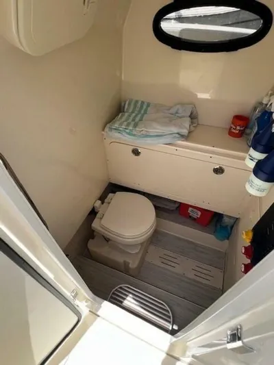  Yacht Photos Pics 2022 Scout 277 Lxf - Image 23