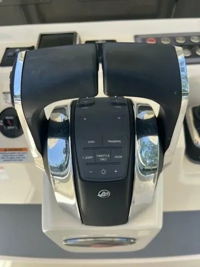  Yacht Photos Pics 2022 Scout 277 Lxf - Image 12