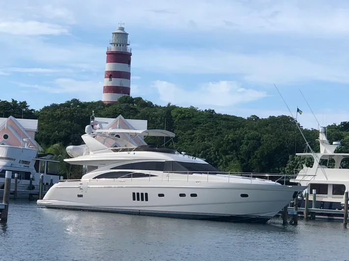 Hoker Yacht Photos Pics Princess 67 - Profile