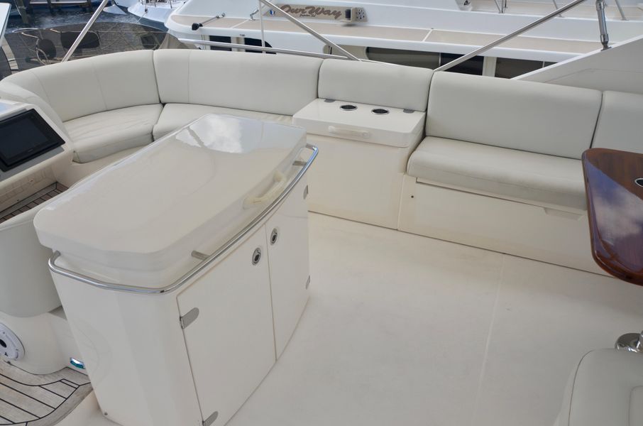 2006 Princess 67 Flybridge