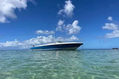 Chris-Craft Corsair 28