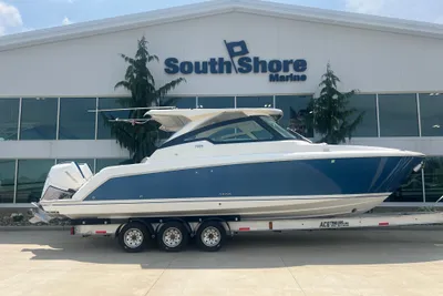 Tiara Yachts 34 LX