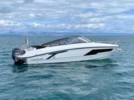2021 Finnmaster T8 Day Cruiser