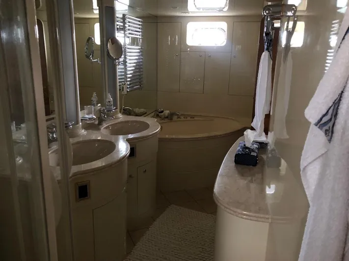 Kintali Yacht Photos Pics 