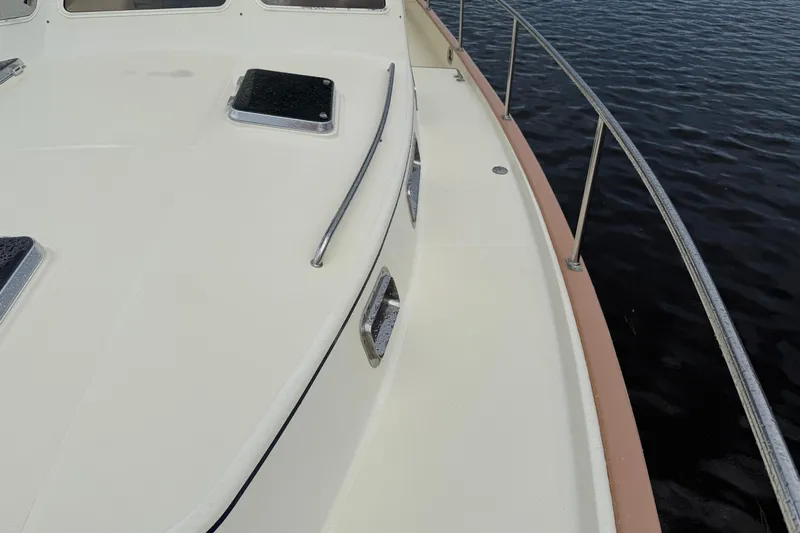 Starlite Yacht Photos Pics Port Side Looking Aft