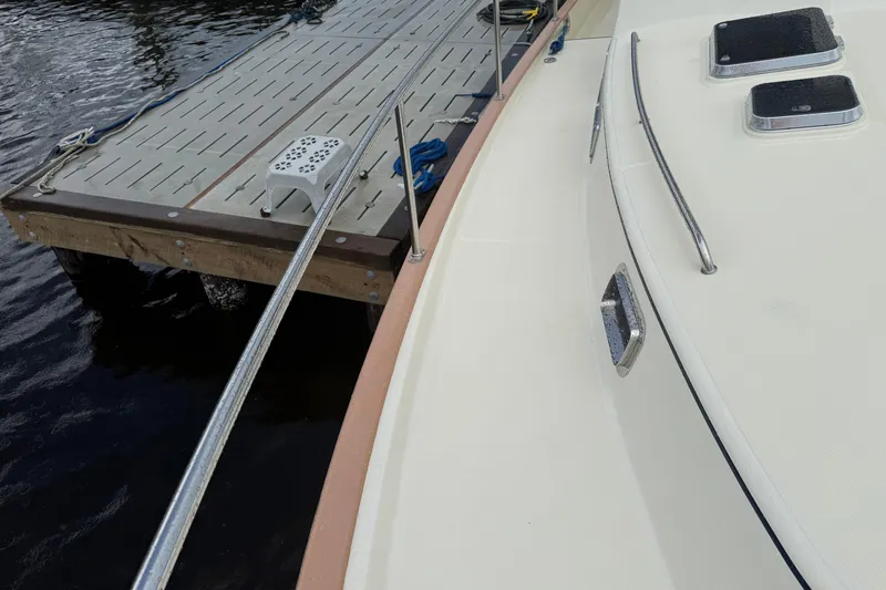 Starlite Yacht Photos Pics Starboard Side Looking Aft