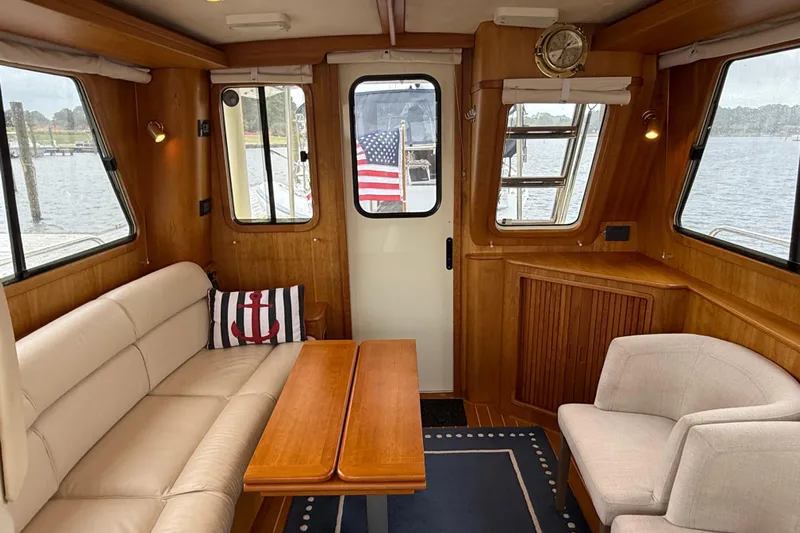 Starlite Yacht Photos Pics Salon Looking Aft