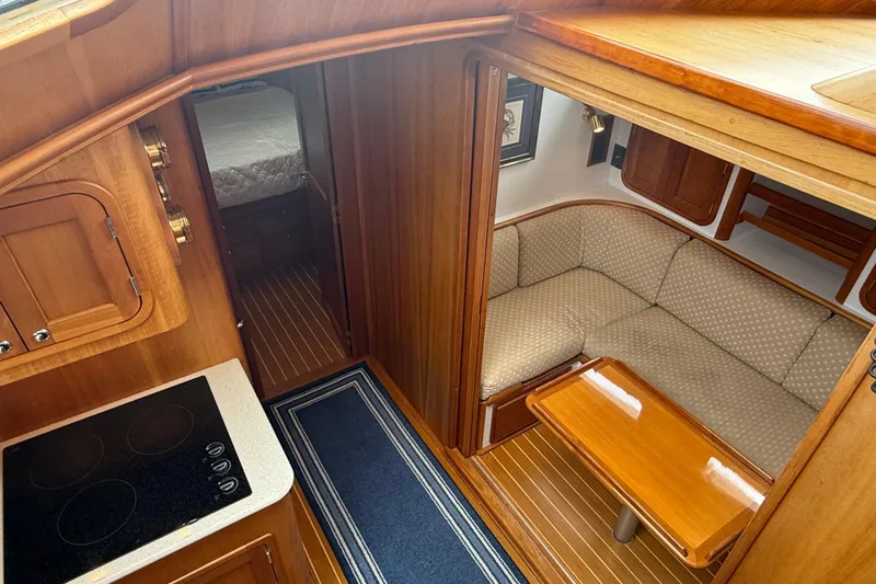 Starlite Yacht Photos Pics Galley and Dinette