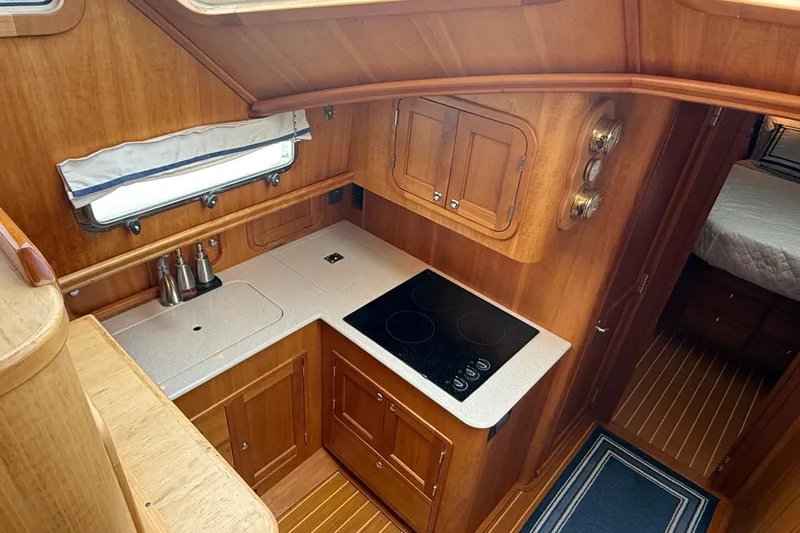 Starlite Yacht Photos Pics U-Shaped Galley