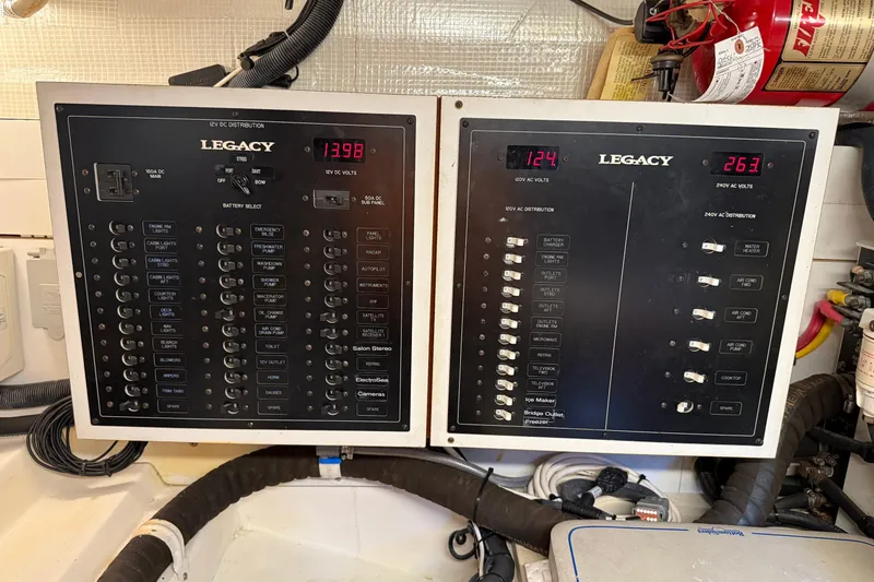 Starlite Yacht Photos Pics Engine Room