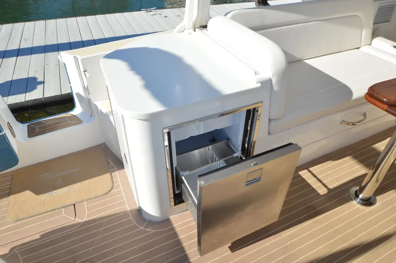 Ramble Yacht Photos Pics 