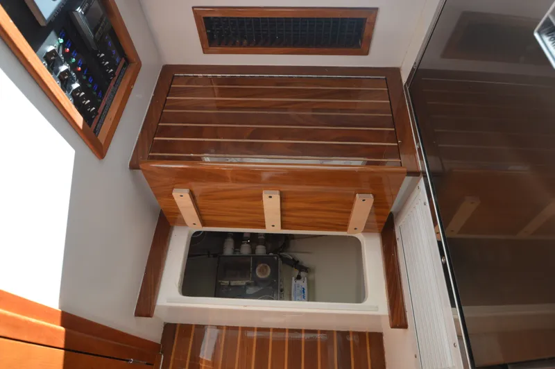 Ramble Yacht Photos Pics 