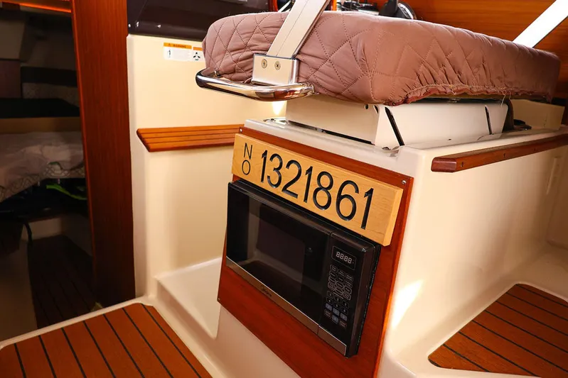 Putnik Yacht Photos Pics 