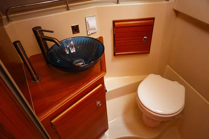 Putnik Yacht Photos Pics 