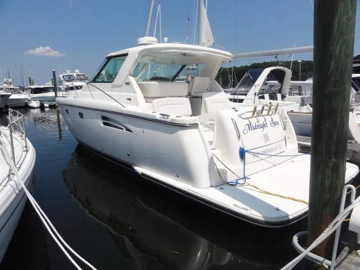  Yacht Photos Pics 2006 Tiara Yachts 3600 Sovran docked at marina, sunny day.