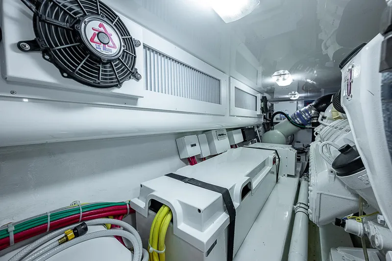 Isla Jane Yacht Photos Pics 