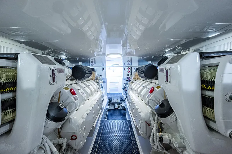 Isla Jane Yacht Photos Pics 