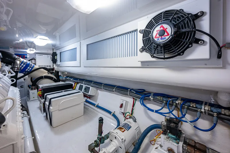 Isla Jane Yacht Photos Pics 