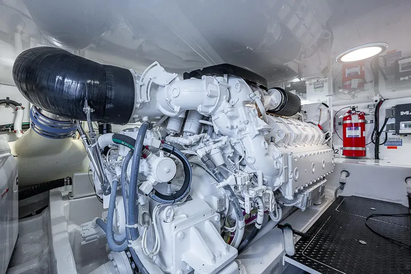 Isla Jane Yacht Photos Pics 