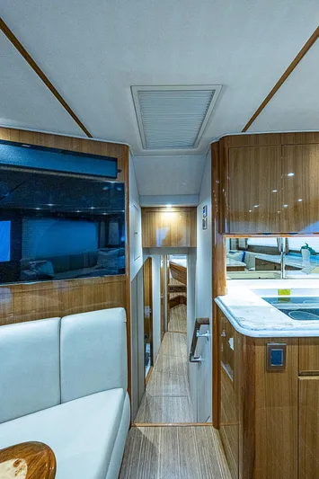 Isla Jane Yacht Photos Pics 