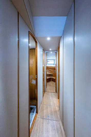 Isla Jane Yacht Photos Pics 