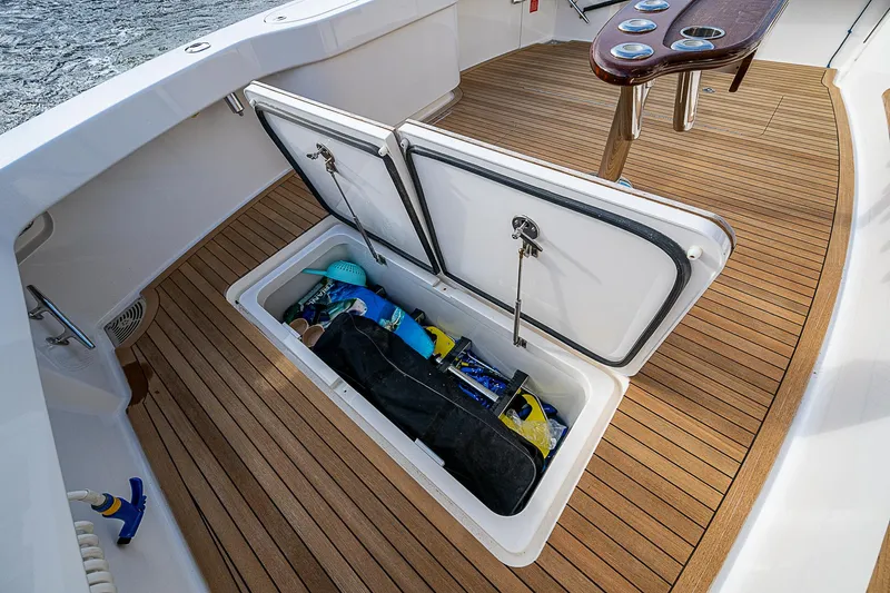 Isla Jane Yacht Photos Pics 