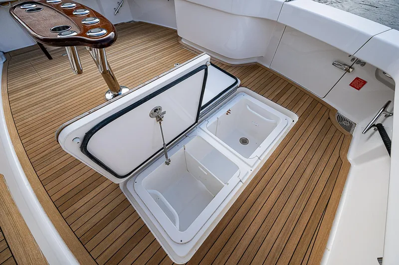 Isla Jane Yacht Photos Pics 