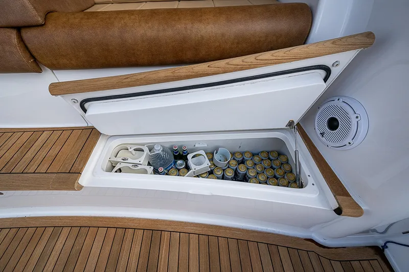 Isla Jane Yacht Photos Pics 