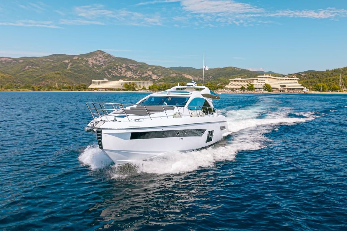2019 Azimut 59 