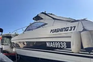 1999 Pershing 37