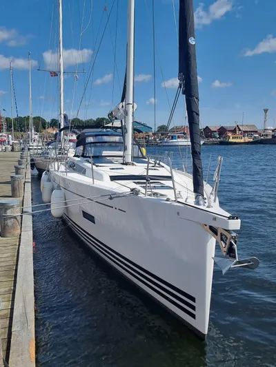  Yacht Photos Pics X4.9