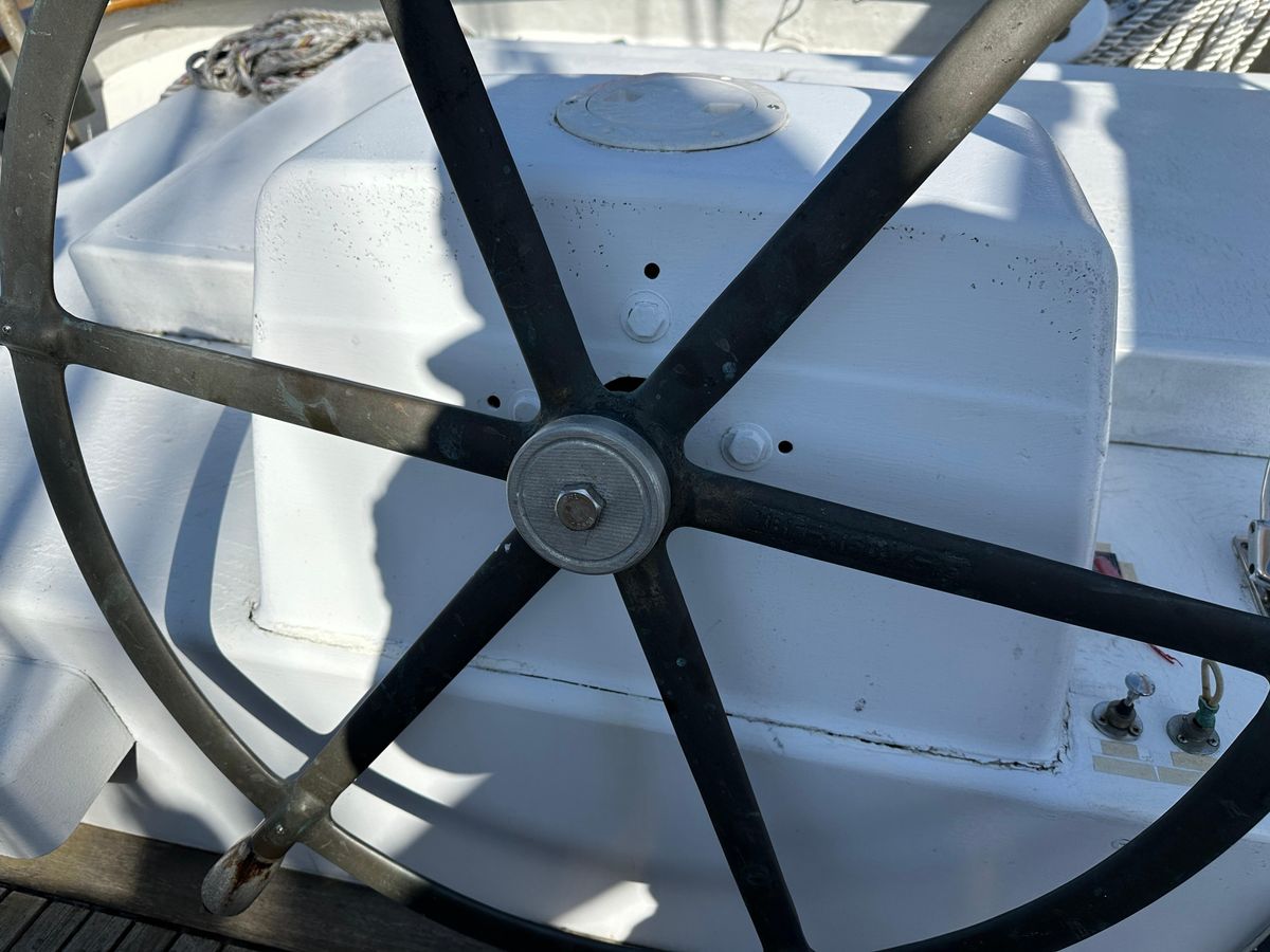 2006 Schooner 90 