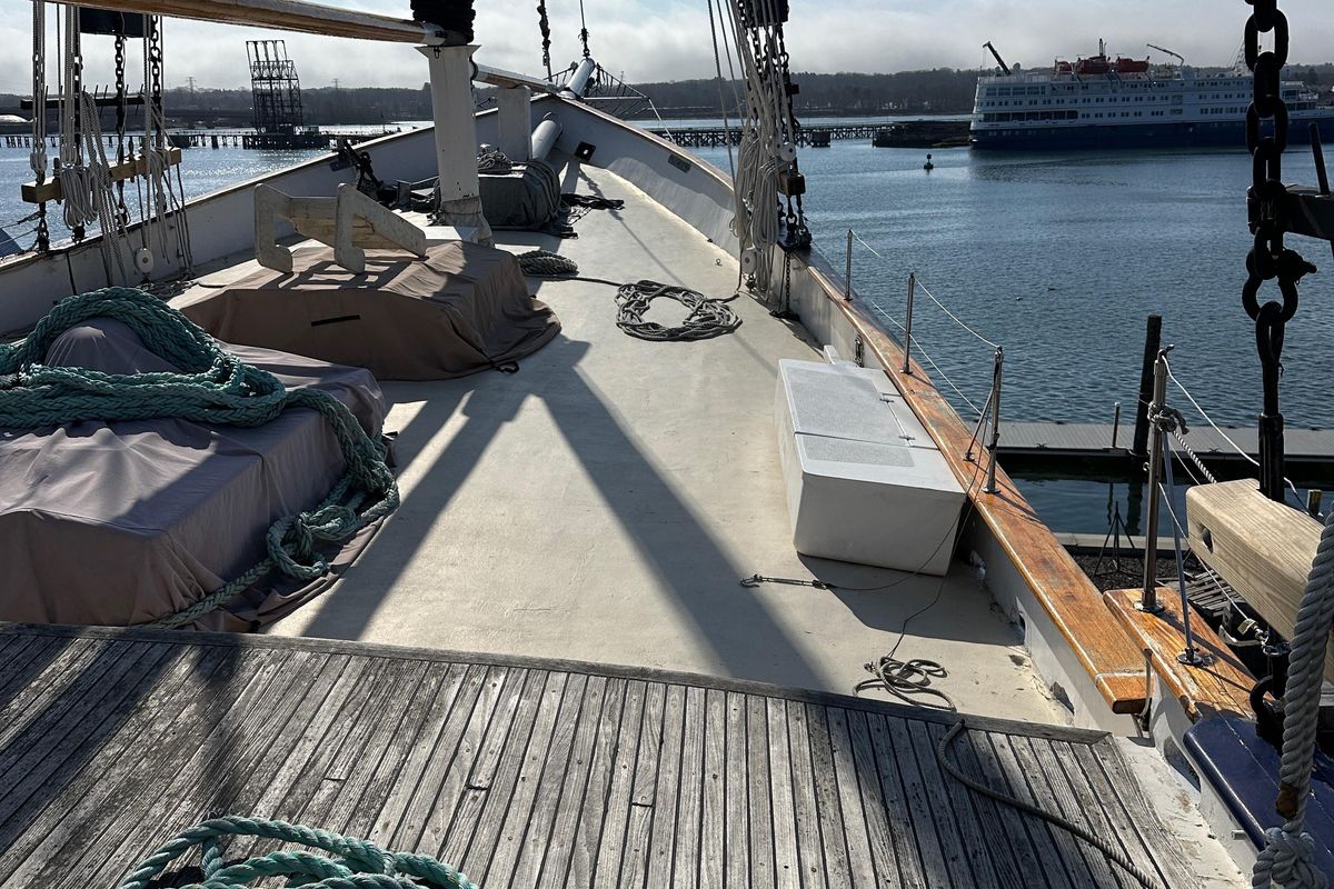 2006 Schooner 90 