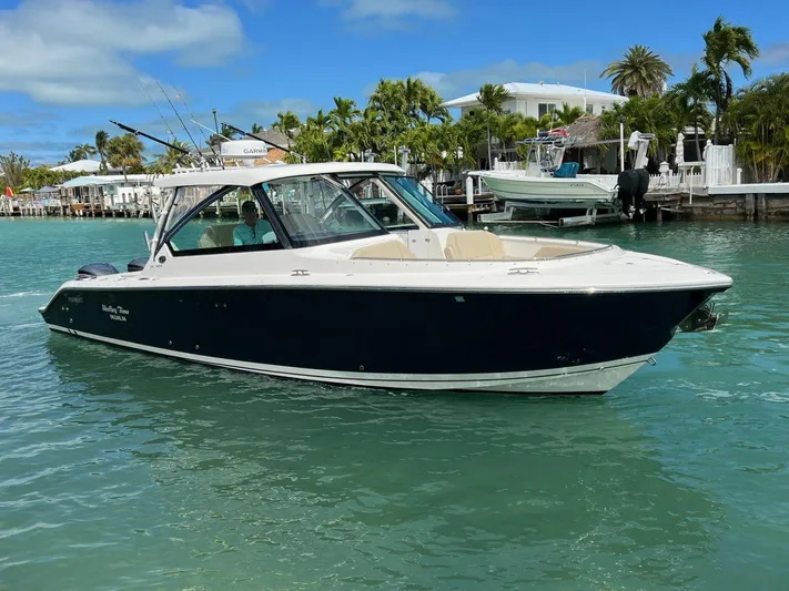  Yacht Photos Pics 2018 Pursuit 325 Dc - Image 9