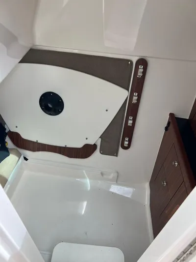  Yacht Photos Pics 2018 Pursuit 325 Dc - Image 39