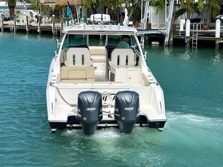  Yacht Photos Pics 2018 Pursuit 325 Dc - Image 5