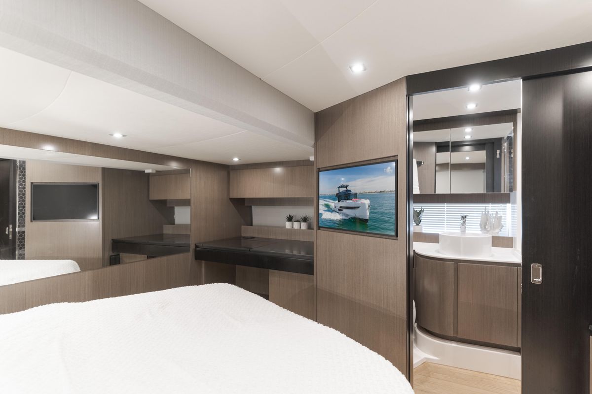 2023 OKEAN 52 