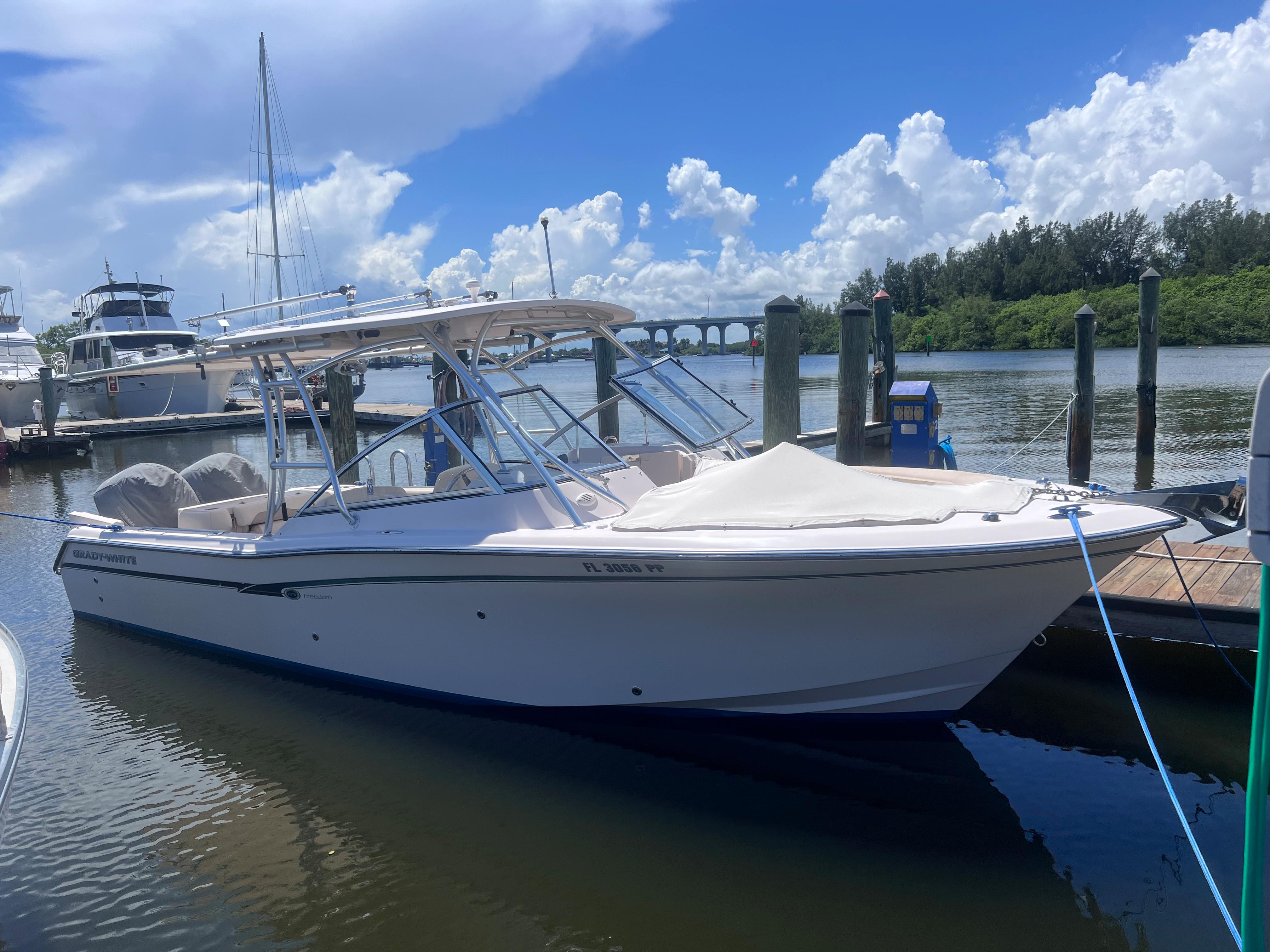 2014 Grady-White Freedom 275
