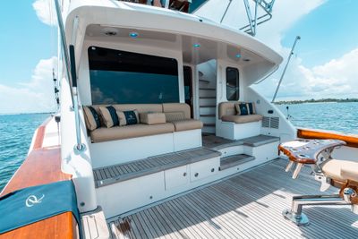 Yacht