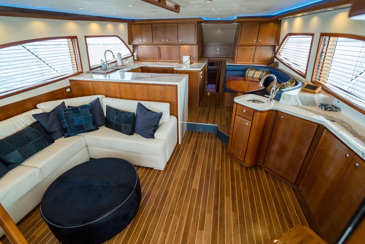 2006 Bertram 63 