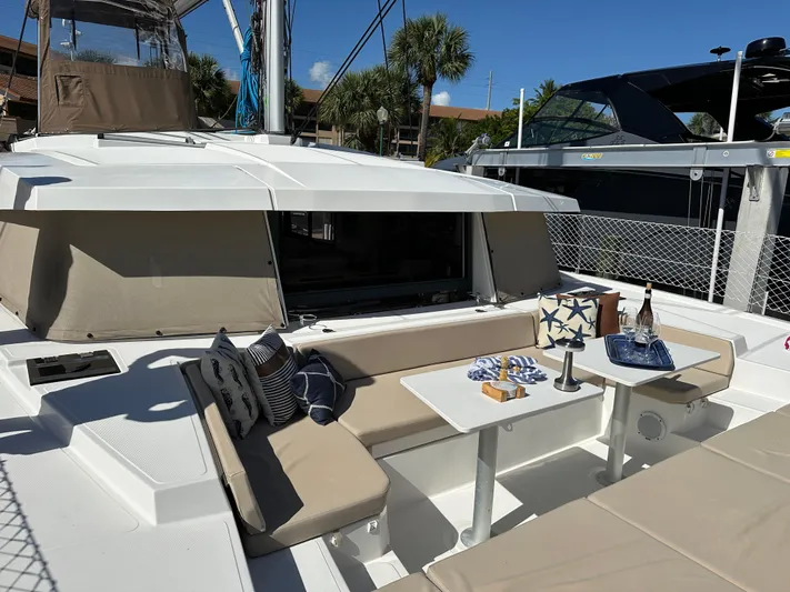 Encore Yacht Photos Pics 